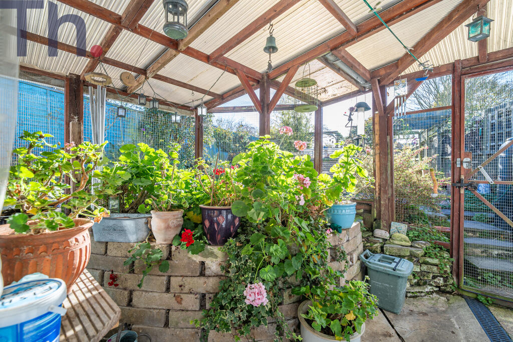 Covered Potting Area