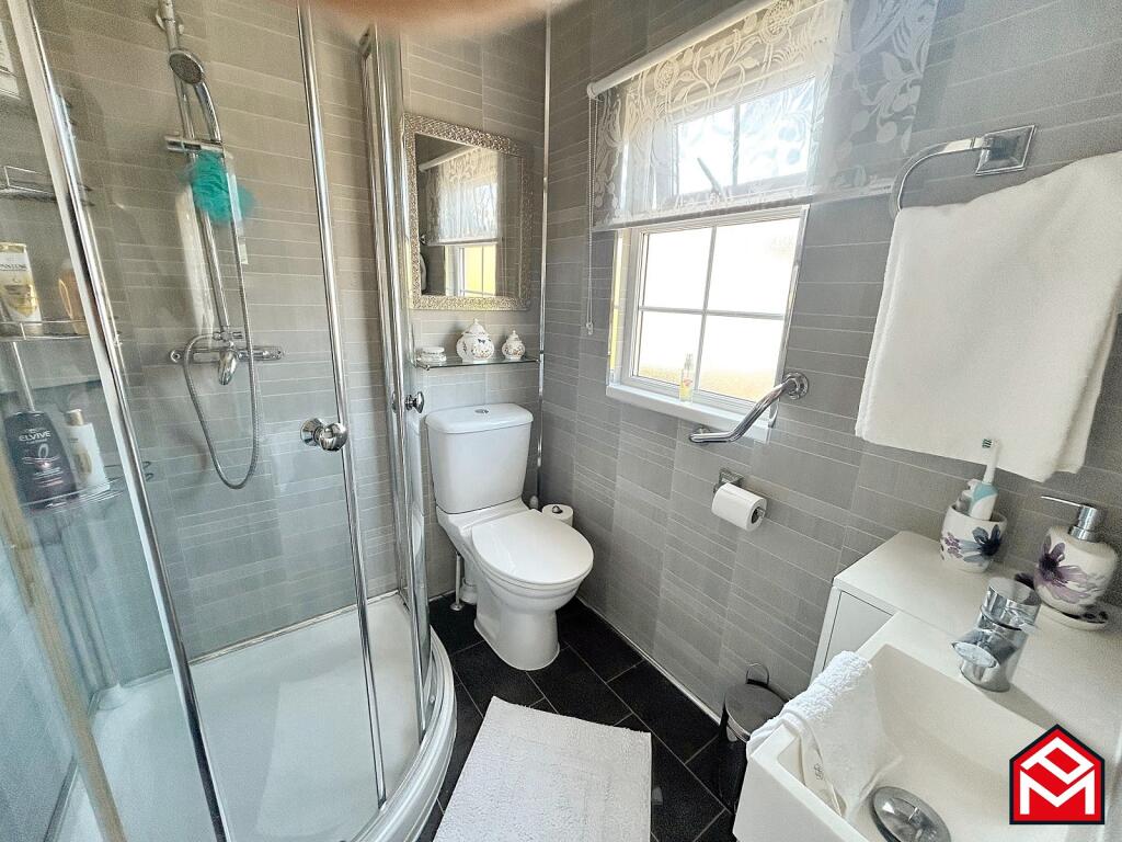 En-suite shower room