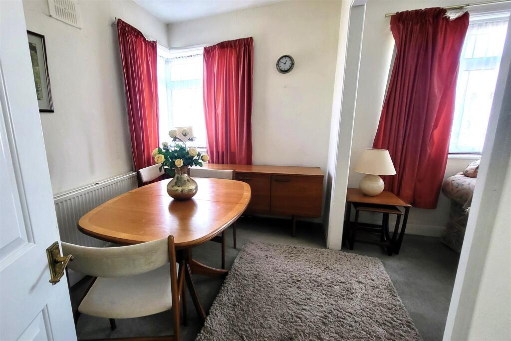 DINING ROOM (first floor)