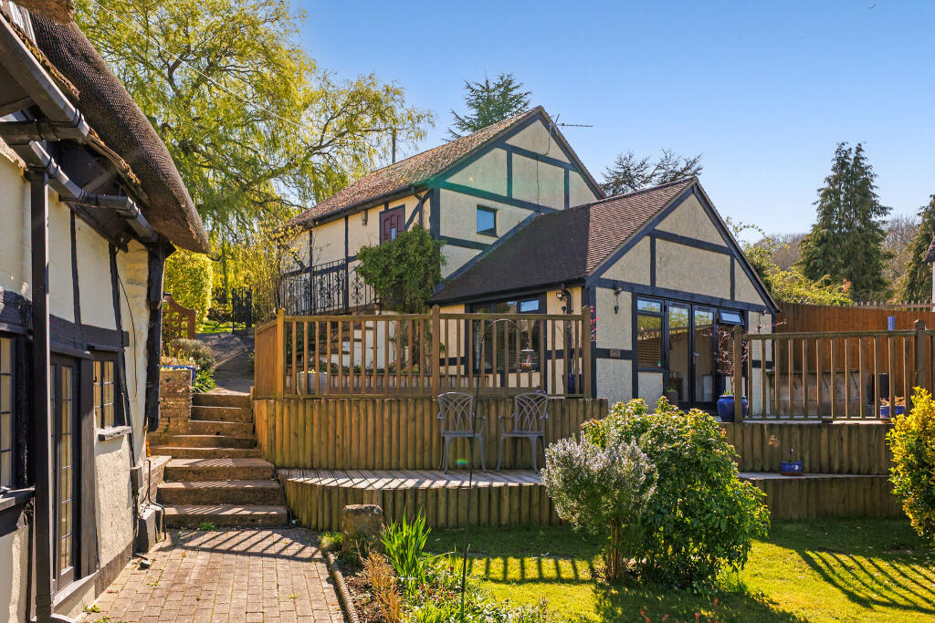 Annexe and Garage
