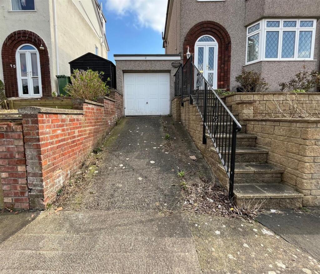 Garage and driveway.jpg