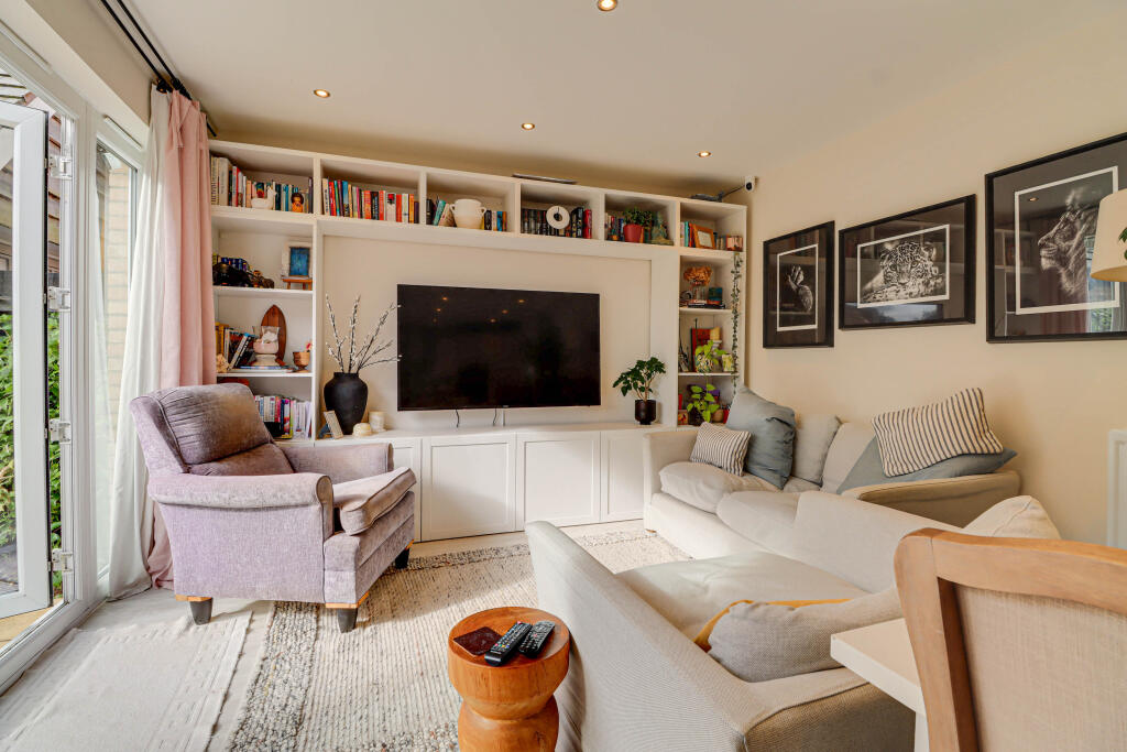 Kitchen/Family room