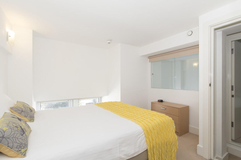 F94 BLD 22BEDROOM...