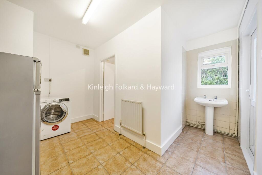 1eb83597-b5eb-4f7a-a