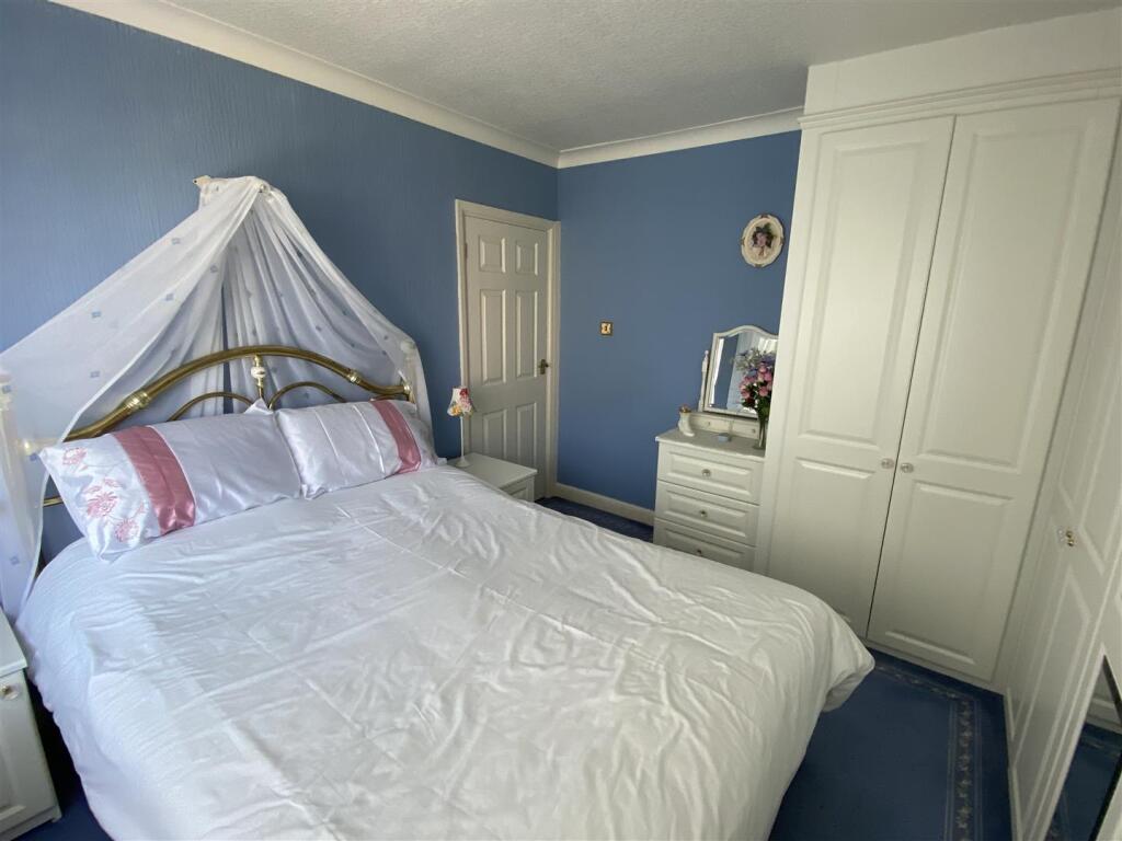 Bedroom no.1 front double: