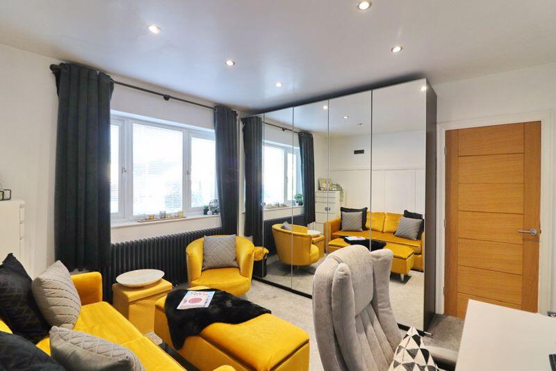 Ground Floor Bedroom/Reception Room