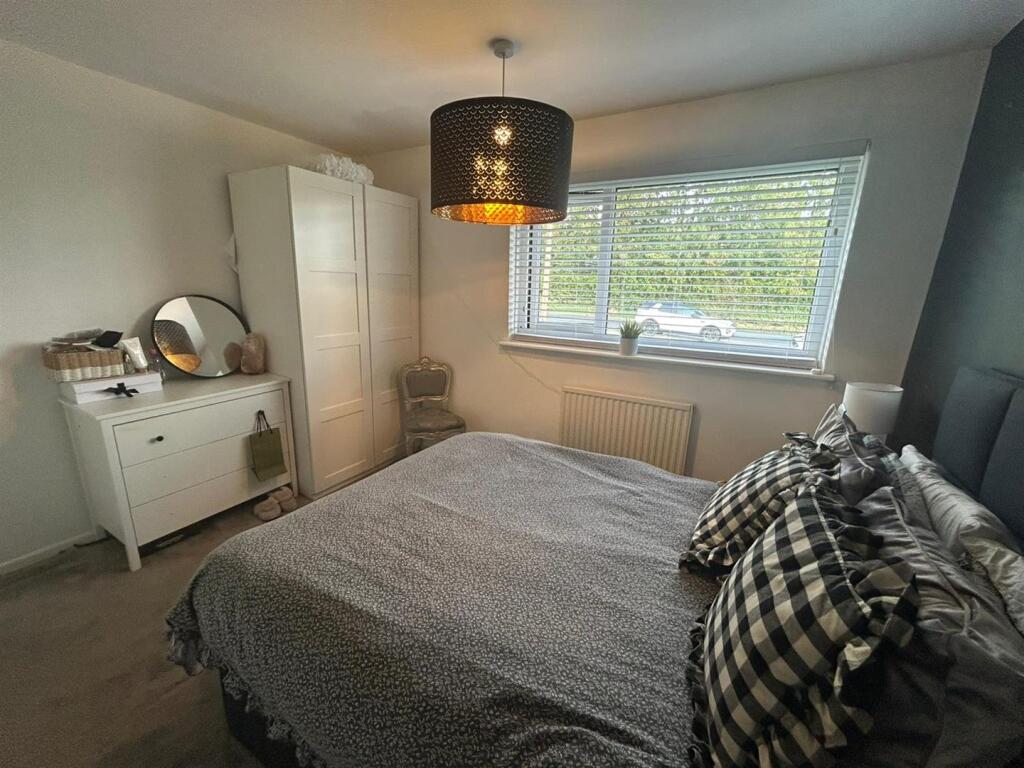 Main bedroom