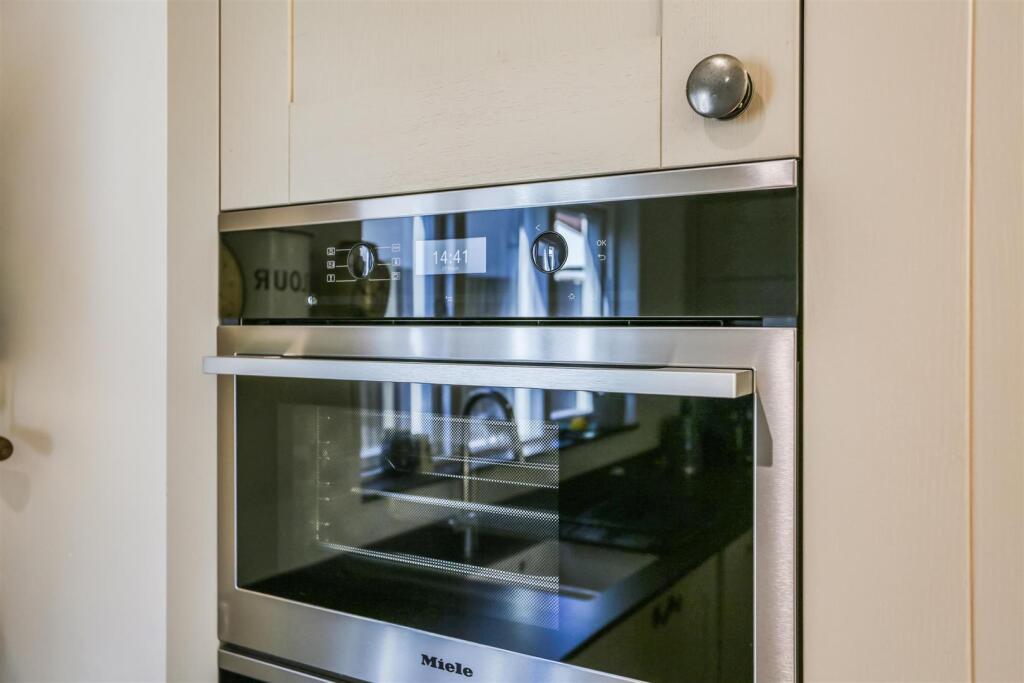 1442804326 -  10.jpg