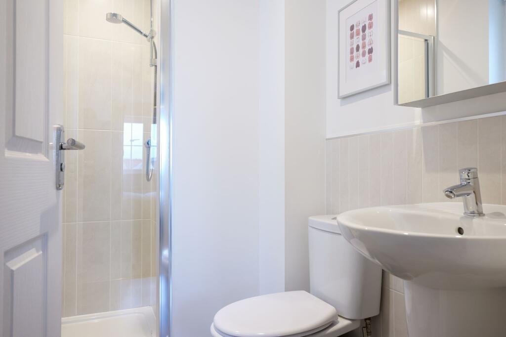 En-suite to Bedroom 2