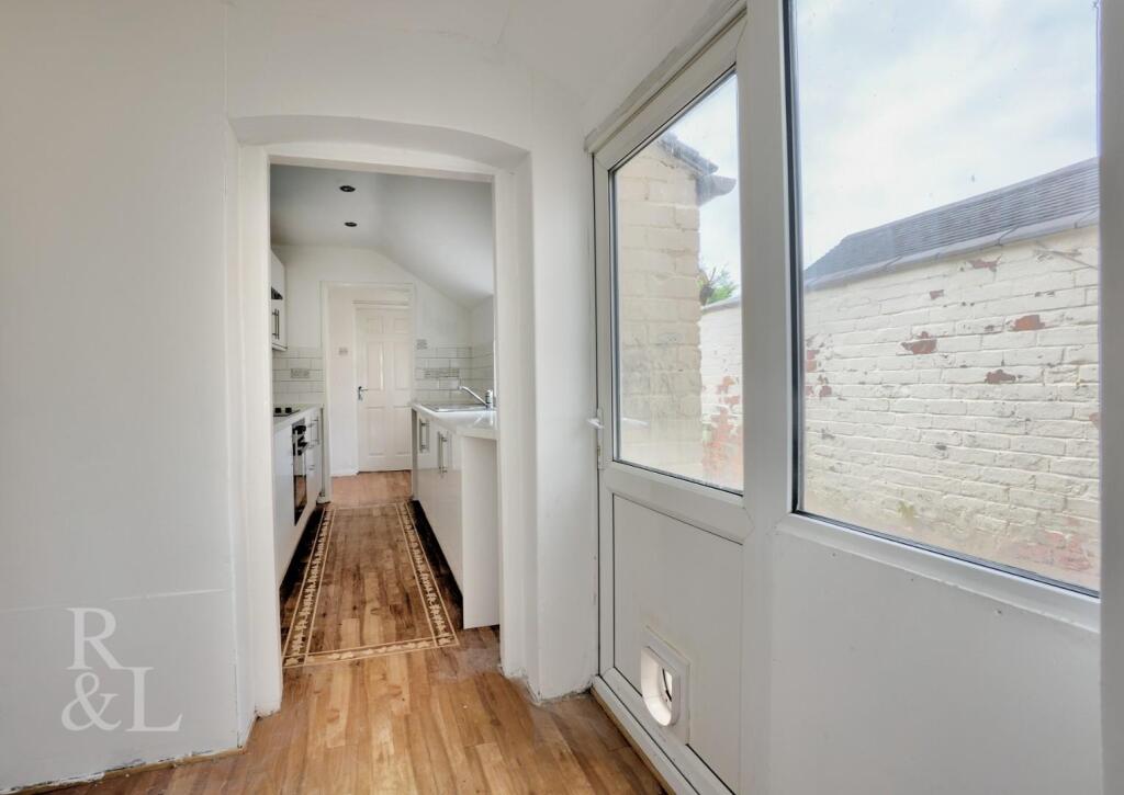 75 Lansdowne Road (8).jpg