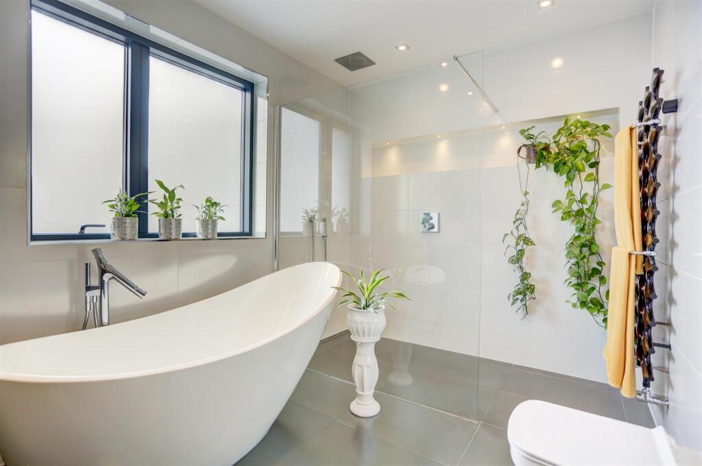 Ensuite