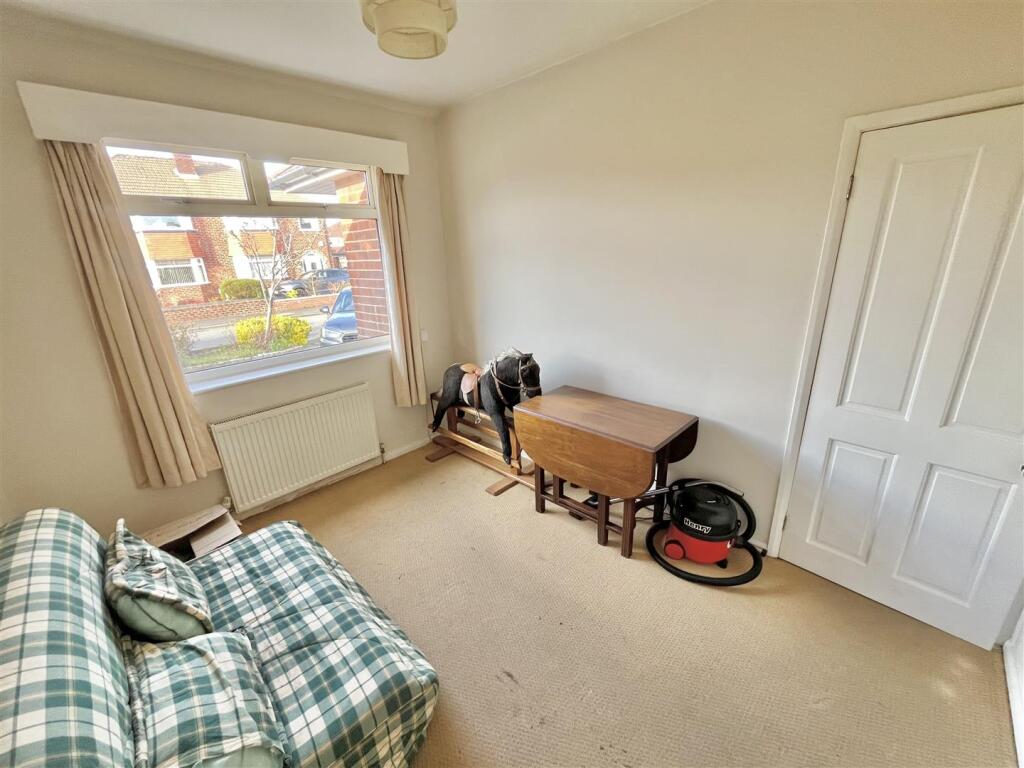 Bedroom 2 Aspect 2