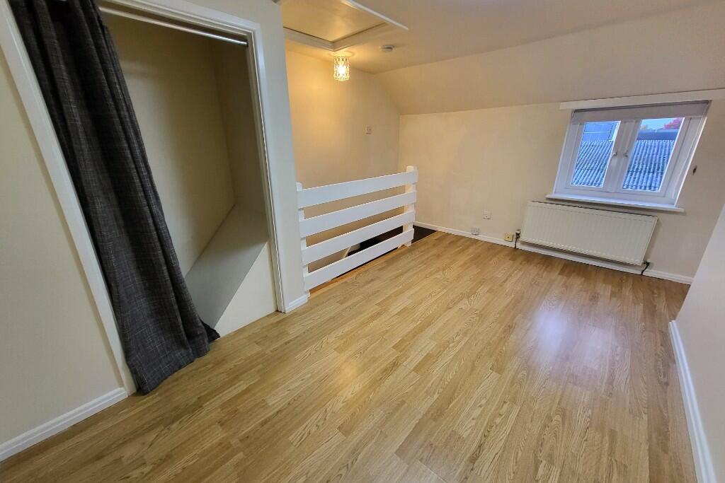 2nd F. Bedroom (2)