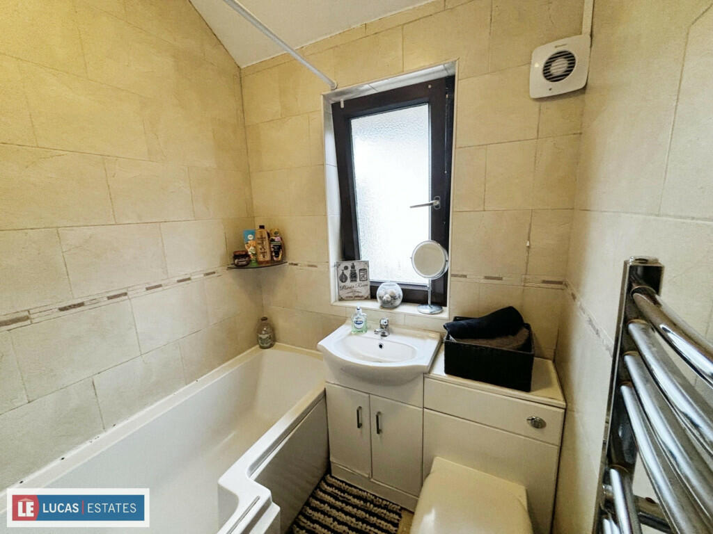 editedimage-eea87...