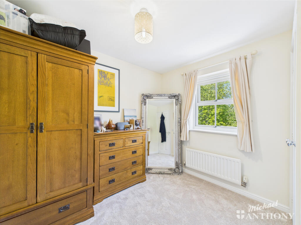 CAM03218G0-PR0626-STILL018