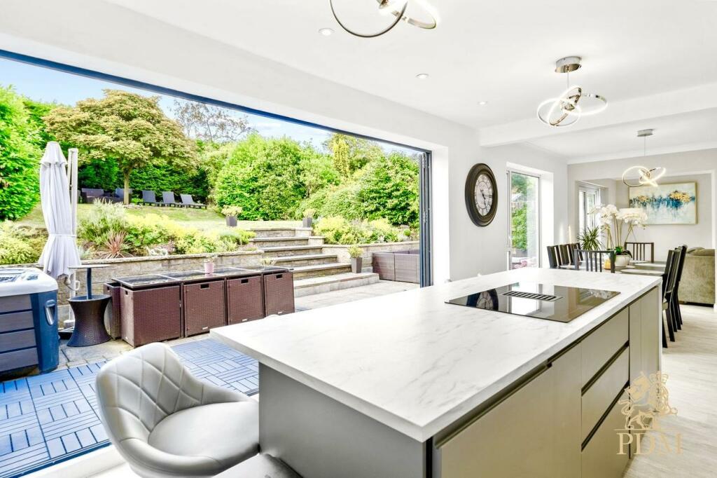 149 Hillside Road Bramcote NG9 3BJ