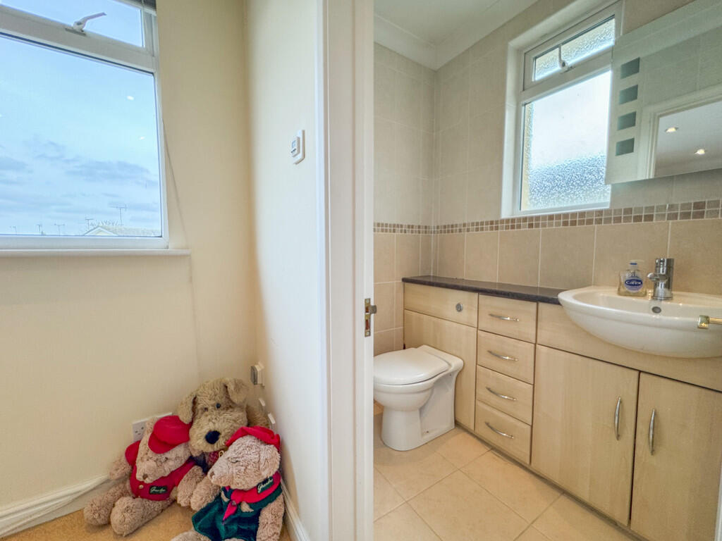 en suite bed 2