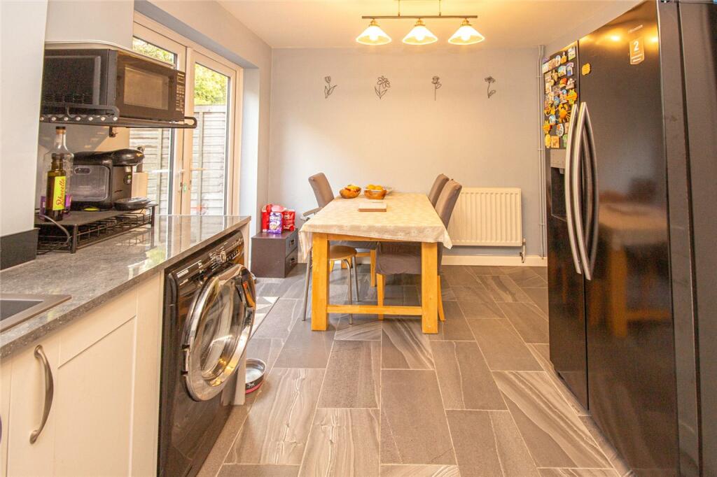 Kitchen/Dining