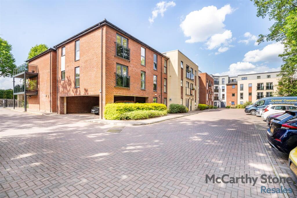 8647830-exterior05.jpg