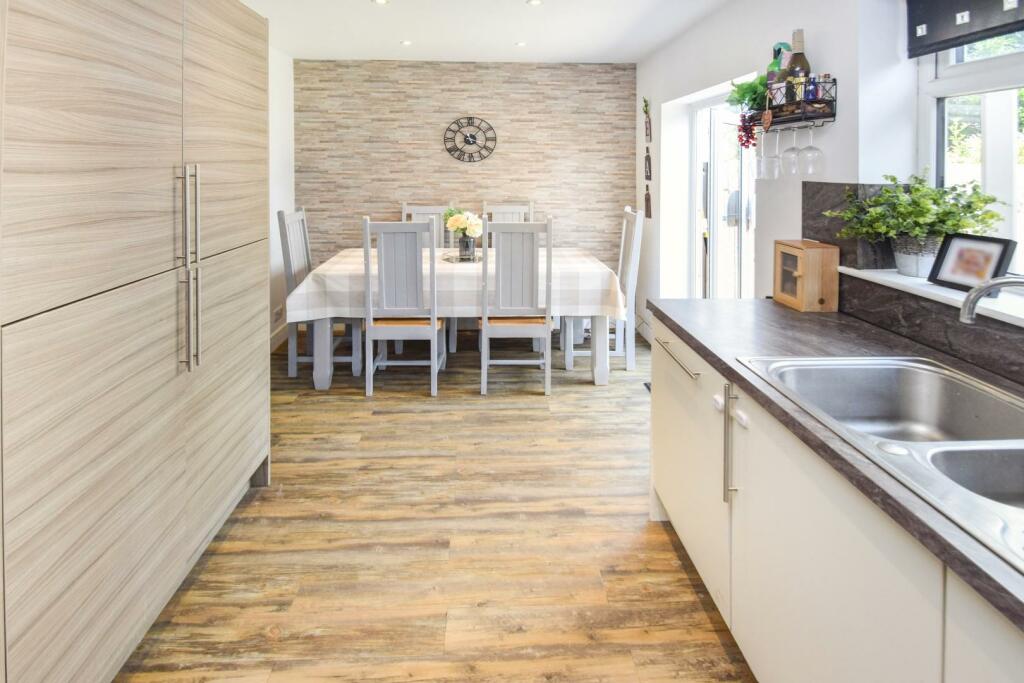 new kitchen.jpg