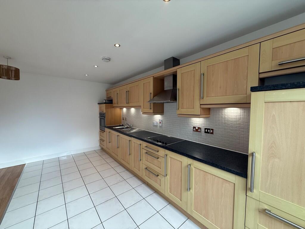 KITCHEN 1