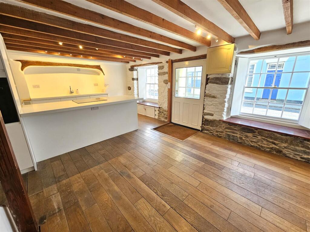 Sitting Room and Kitchen.jpg