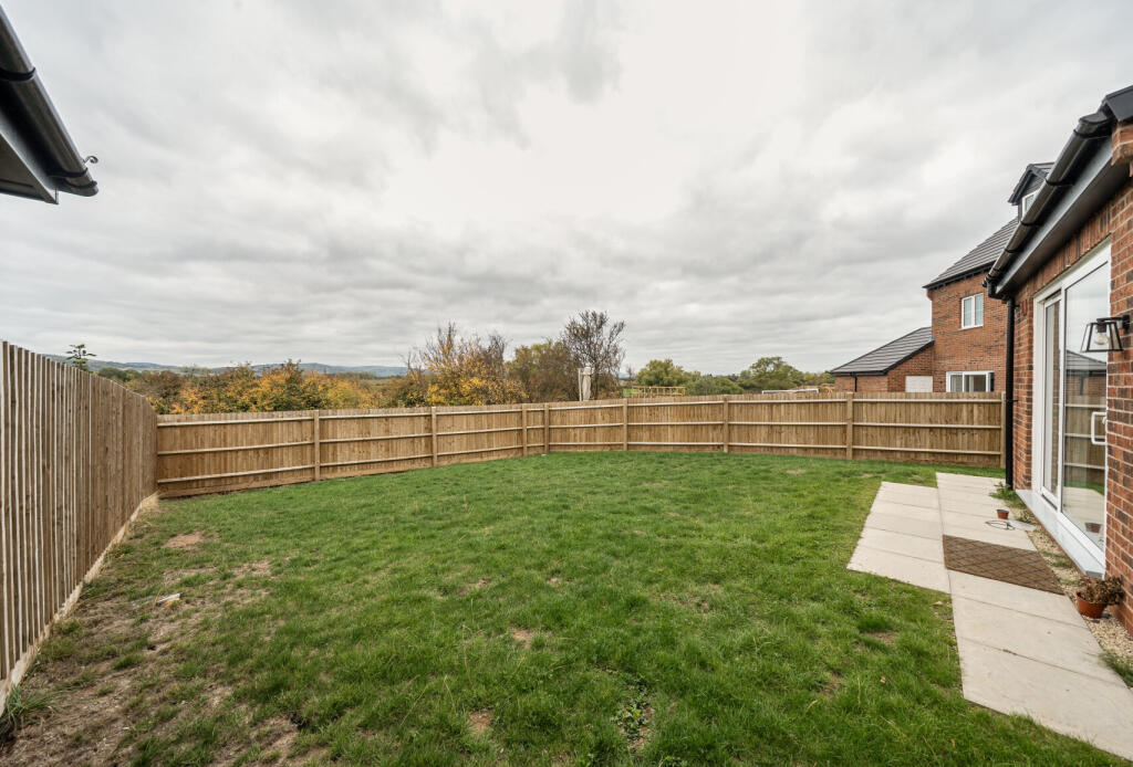 1365395-8-68e8d7e...