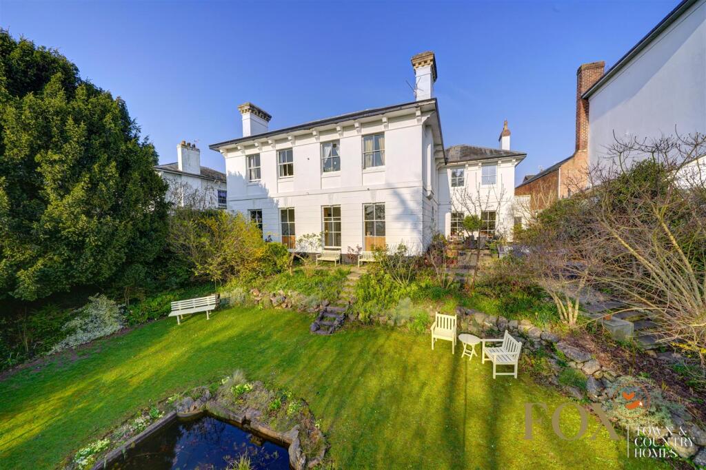 11 Lansdowne Crescent (1).jpg