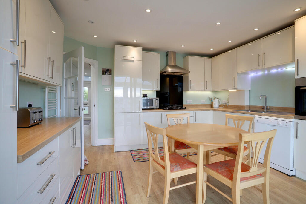 Kitchen v1