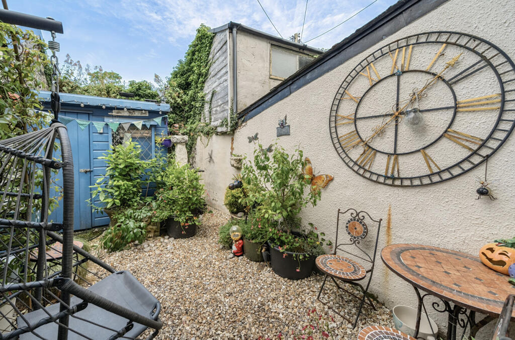 1318497-3-685ebcb...