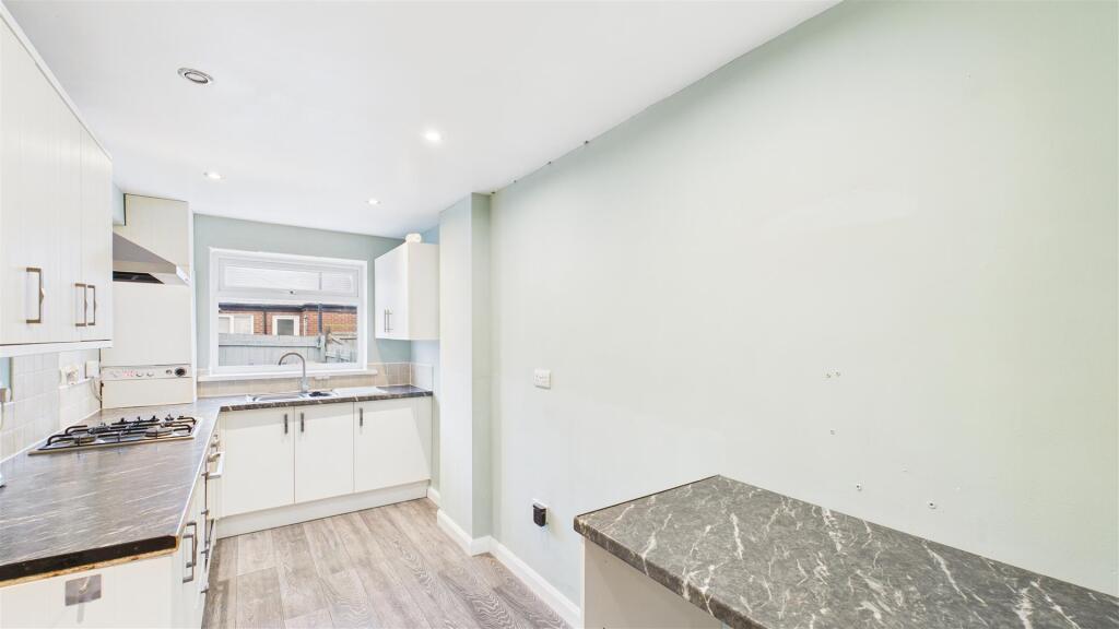 Breakfasting Kitchen