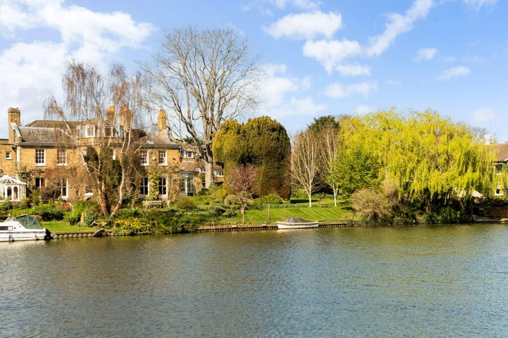 Lower Teddington Road, Hampton Wick, Kingston upon Thames KT1