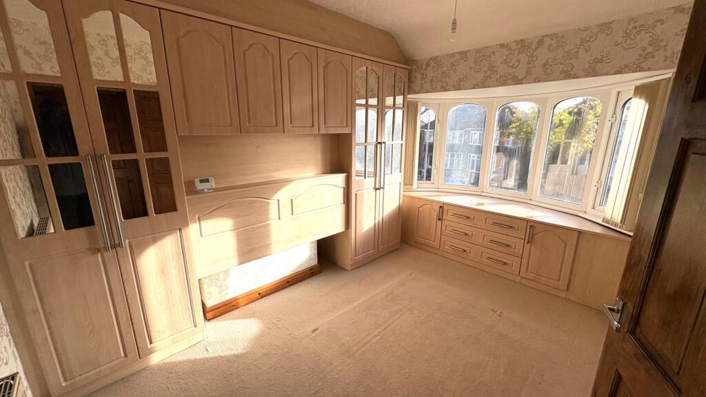 Broadway bedroom 3.jpg