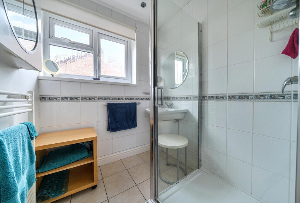 1370017-13-68f8f7...