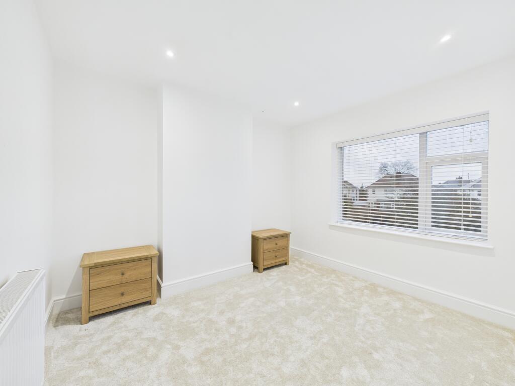 CAM04825G0-PR0226-STILL009