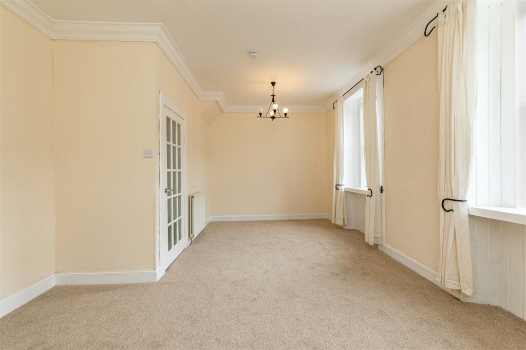 52 Victoria Street Galashiels 13.jpg
