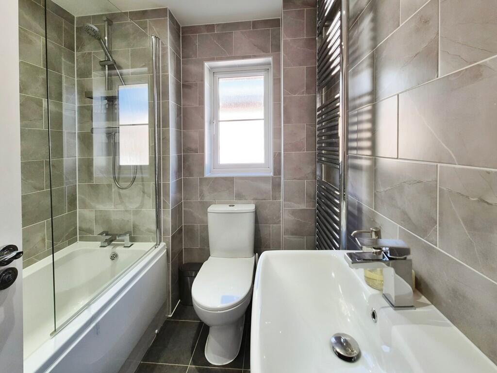 1a4c7f8b-10000252...