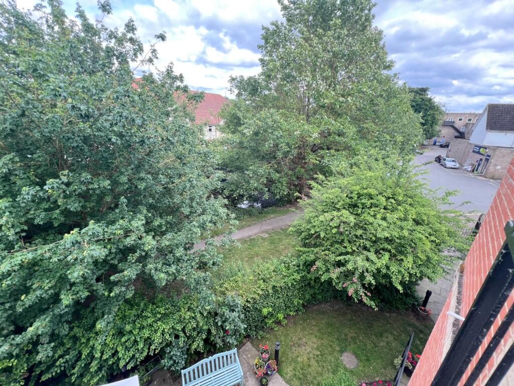 Communal gardens