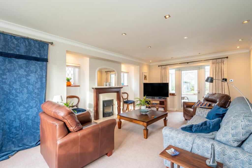 Sitting Room.jpg