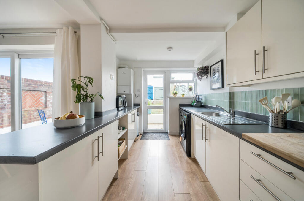 1314796-10-685ad4...