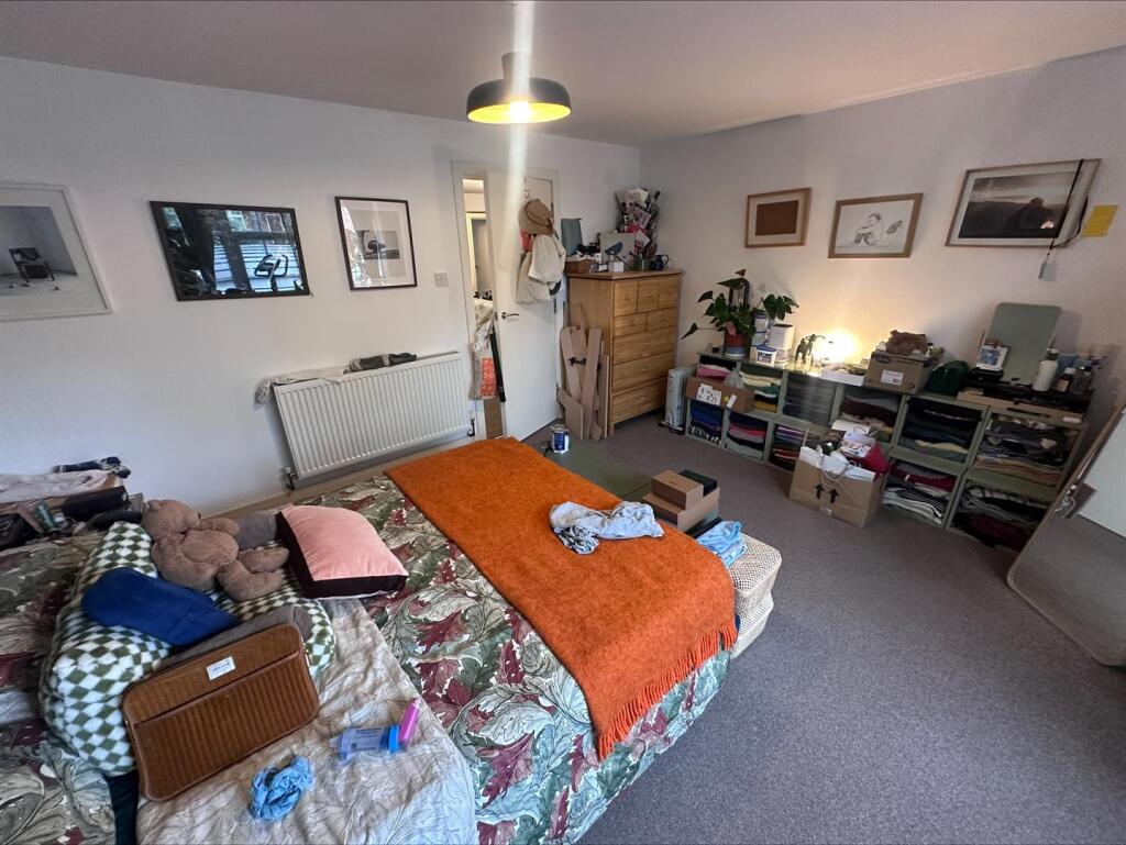 bedroom.jpeg