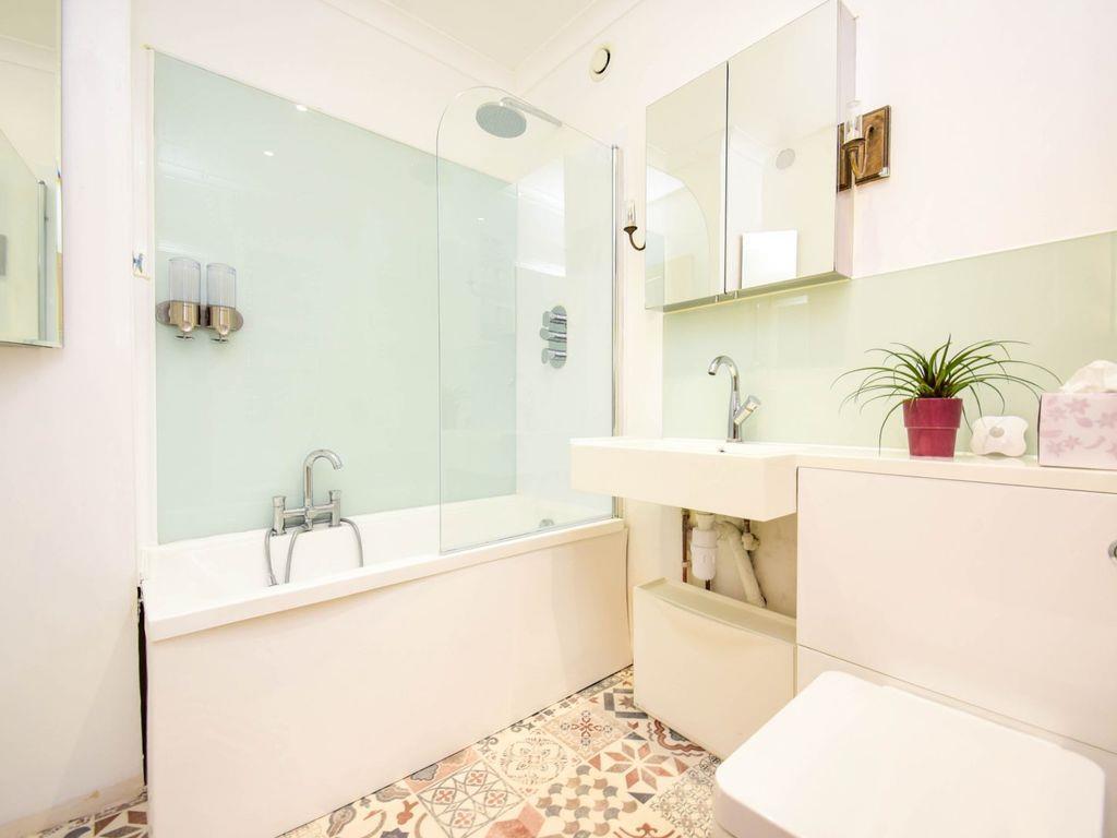 DOWNSTAIRS BATHROOM