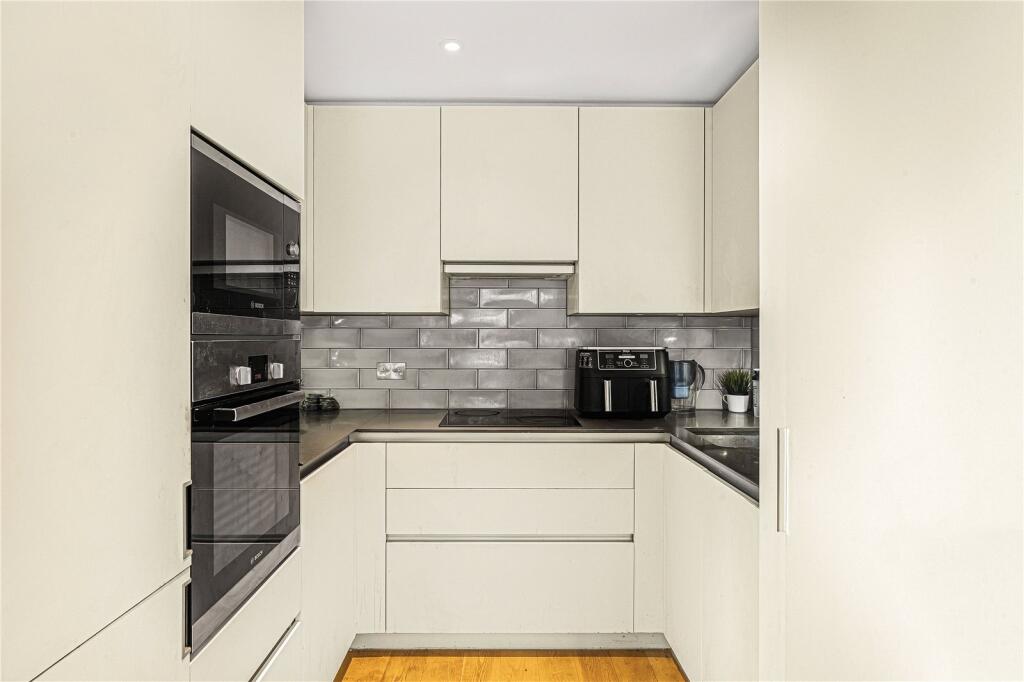 Reception/Kitchen