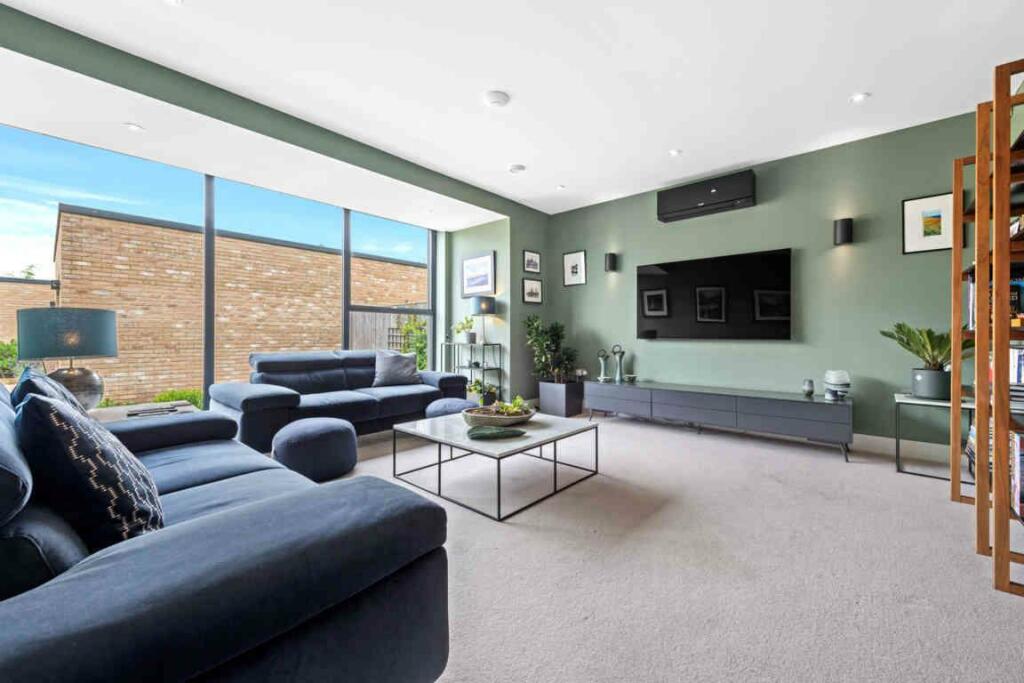 MEDIA &amp; 2nd SITTING ROOM.jpg