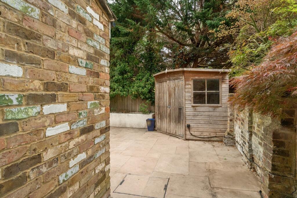 1370670-19-68f25c...