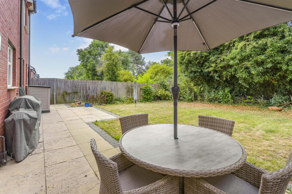 13 Claypits Close, Banbury-12.jpg