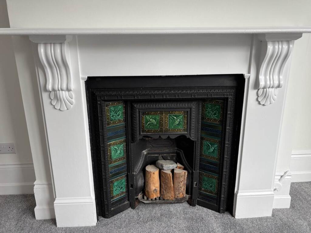 18a Monson Colonnade