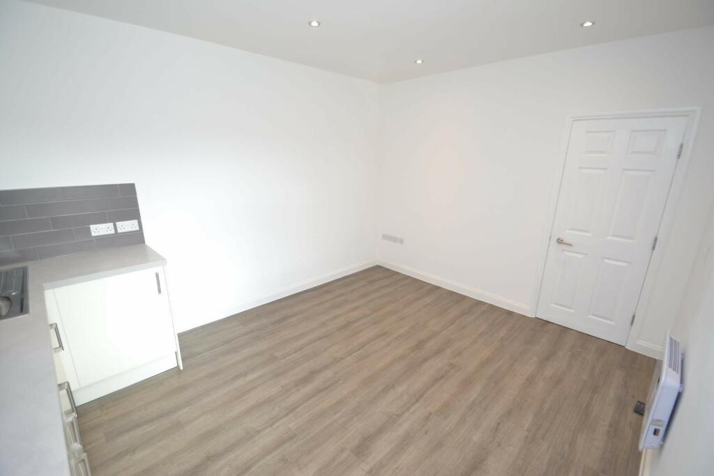 Lounge/Kitchen