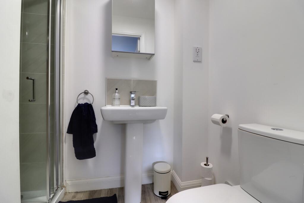 Ensuite to bedroom one