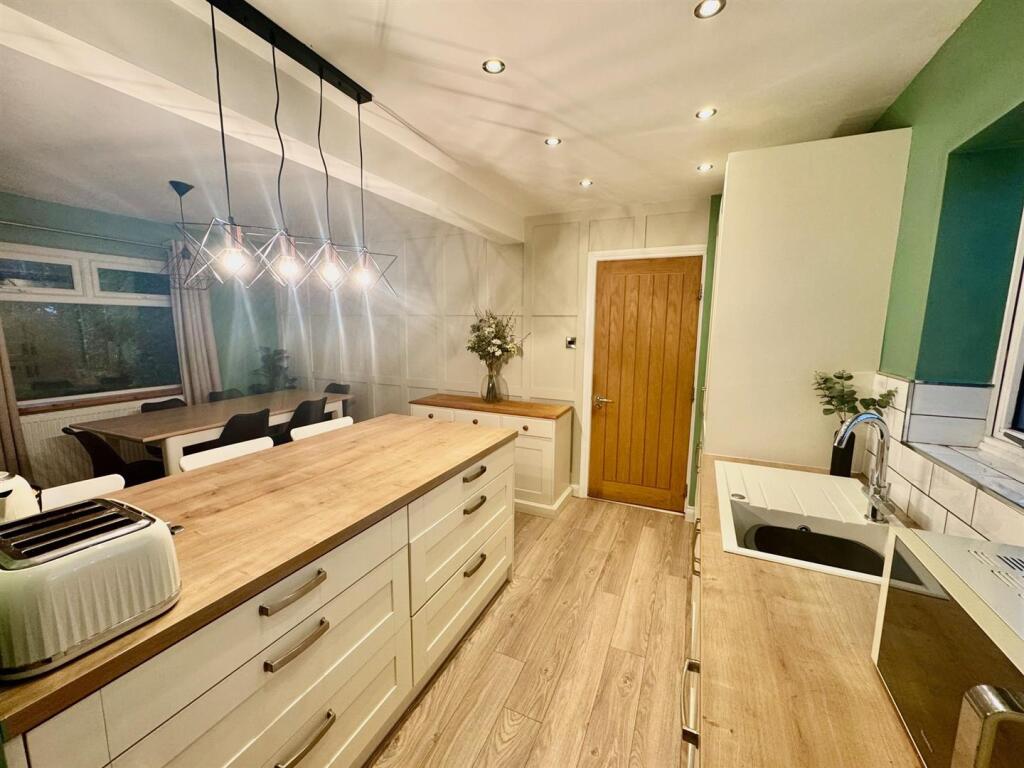 Kitchen - diner 3.jpg